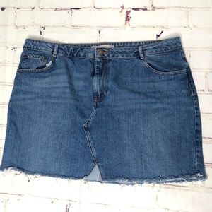 ASOS Denim Retro style Raw hem Plus size blue jean skirt size 16 US UK 20